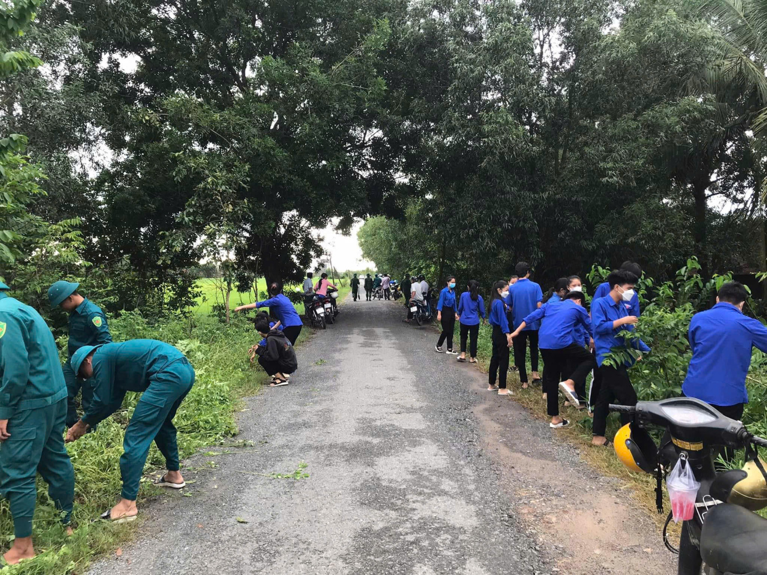 Thị xã Trảng Bàng ra quân hưởng ứng  ngày nước thế giới, ngày khí tượng thế giới và chiến dịch giờ trái đất năm 2024